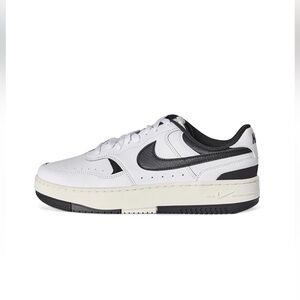 NEW Women’s Nike Gamma Force shoes in box. Size 6.